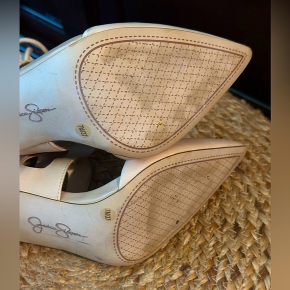 Jessica Simpson Heels - Picture 5 of 6